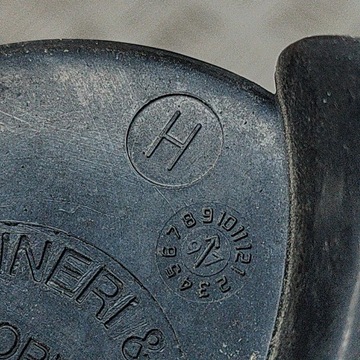 MITSUBISHI PAJERO 1998 KLAKSON