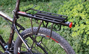 Алюминиевое заднее велосипедное крепление универсальное туристическое 50 кг на подседельный штырь