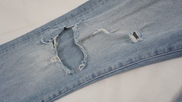 ZARA spodnie jeansy z dziurami haft r 32 k2