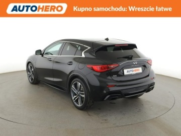 Infiniti Q30 2.0T 211KM 2017 Infiniti Q30 4x4 automat skóra/alcantara navi, zdjęcie 3