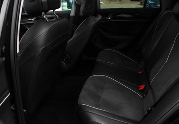 Volkswagen Passat B8 Variant Facelifting 2.0 TDI SCR 150KM 2024 Volkswagen Passat 2.0 TDI 150 KM DSG, Ogrzewanie postojowe, wyswietlacz 15, zdjęcie 10