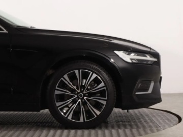 Volvo S60 III Sedan Facelifting 2.0 B4 197KM 2023 Volvo S60 B4, Salon Polska, Serwis ASO, Automat, zdjęcie 14