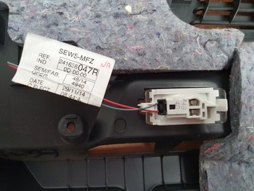 BOCZEK TAPICERKA BAGARZNIKA RENAULT CAPTUR I 15r