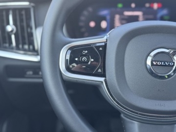 Volvo V90 II Plug-In Facelifting 2.0 T6 Plug-In Hybrid 350KM 2024 Volvo V90 V90 T6 Plug-In | AWD | Plus Dark | ASO |, zdjęcie 6