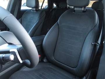 Mercedes GLC C254/X254 Coupe 2.0 220d 197KM 2026 GLC Coupe 220 d 4-Matic AMG Line 2.0 (197KM) 2026, zdjęcie 8