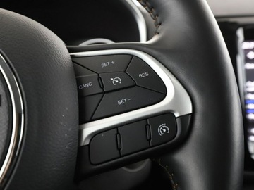 Jeep Compass II SUV 1.4 MultiAir 140KM 2019 Jeep Compass Grzane fotele grzana kierownica klima, zdjęcie 30