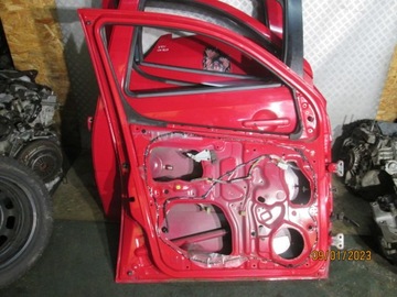 DVEŘE LEVÉ LEVÝ PŘEDNÍ DAIHATSU YRV LAK R29