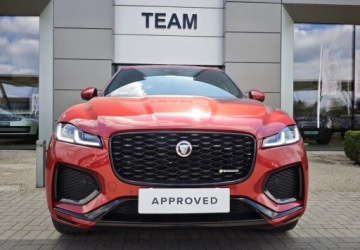 Jaguar F-Pace SUV Facelifting 2.0 P 249KM 2022 Jaguar F-Pace F-pace 2.0 I4 250 PS AWD Auto R Dynamic SE FV23 2.0 Benzyna, zdjęcie 3