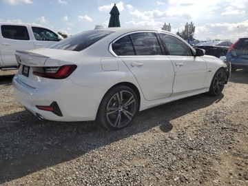BMW Seria 3 G20-G21 2022 BMW Seria 3 330e 2022 2.0l 2.0 Hybryda 288KM, zdjęcie 3