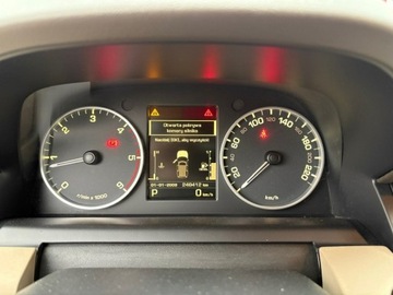 Land Rover Discovery IV 3.0 D 255KM 2013 Land Rover Discovery 3.0SD V6HSE Bogate, zdjęcie 15