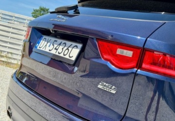 Jaguar F-Pace SUV 2.0 i4 250KM 2018 Jaguar F-Pace Jaguar F-Pace 25t AWD R-Sport 2.0 Benzyna 250KM, zdjęcie 28