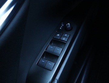 Toyota Camry IX Sedan 2.5 Hybrid Dynamic Force 218KM 2021 Toyota Camry 2.5 Hybrid, Salon Polska, zdjęcie 22