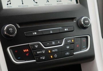 Ford Mondeo V Kombi 2.0 TDCi 150KM 2018 Ford Mondeo Ford Mondeo 2.0 TDCi Edition 2.0 Diesel 150KM, zdjęcie 32