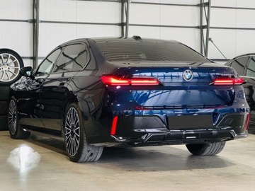 BMW Seria 7 G70 Sedan 3.0 40d 299KM 2025 BMW Seria 7 740d xDrive Sport Sedan 3.0 (299KM) 2025, zdjęcie 3