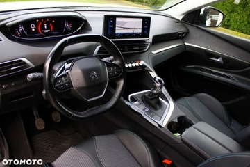 Peugeot 5008 II Crossover Facelifting 1.5 BlueHDi 130KM 2021 Peugeot 5008 Peugeot 5008 1.5 BlueHDI Allure SampS 1.5 Diesel 130KM, zdjęcie 24