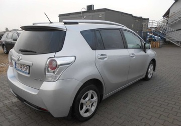 Toyota Verso Minivan 2.0 D-4D 126KM 2010 Toyota Verso Toyota Verso 2.0 Diesel 127 KM 7 miejsc 2.0 Diesel 127KM, zdjęcie 4