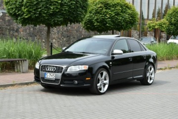 Audi A4 B7 S4 Sedan 4.2 V8 344KM 2007 Audi S4 Limousine Quattro 4.2 V8 MPi 344KM 2007r.