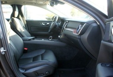Volvo S60 III 2023 Volvo S60 2.5 T5 254kM, zdjęcie 7