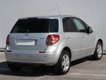 Suzuki SX4 I Hatchback 1.9 DDiS 120KM 2006 Suzuki SX4 1.9 DDiS, Klima, Parktronic, zdjęcie 4