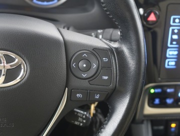 Toyota Corolla XI Sedan 1.6 Valvematic 132KM 2016 Toyota Corolla 1.6 Valvematic, Salon Polska, zdjęcie 16