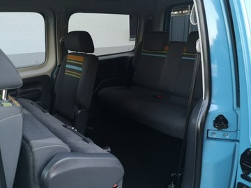 Volkswagen Caddy III Kombi Facelifting 1.6 TDI 102KM 2013 Volkswagen Caddy 1.6 TDI 102KM Long Klimatronic, zdjęcie 15