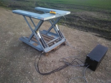 PODNOSNIK NOZYCOWY PALECIAK 1,04m x 1,35m