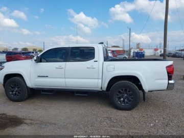 Toyota Tacoma II 2023 Toyota Tacoma SR5 V6 2023 3.5l 3.5 Benzyna 278KM, zdjęcie 2