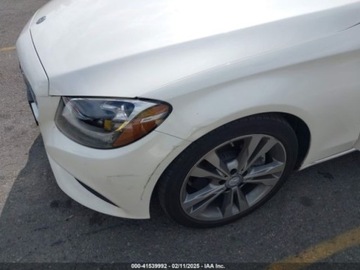 Mercedes Klasa C W205 2018 Mercedes-Benz Klasa C C 300 2.0 Benzyna 241KM, zdjęcie 5