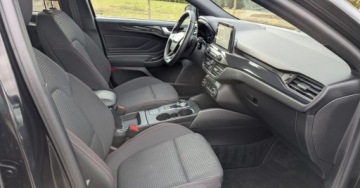 Ford Focus IV Hatchback 1.5 EcoBoost 150KM 2020 Ford Focus 1.5150KMST-lineSerwis 57000kmFull LedNaviKameraGwarancja, zdjęcie 6