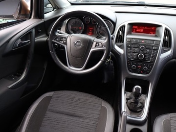 Opel Astra J Sedan 1.4 Turbo ECOTEC 140KM 2016 Opel Astra 1.4 T, Salon Polska, 1. Właściciel, zdjęcie 6