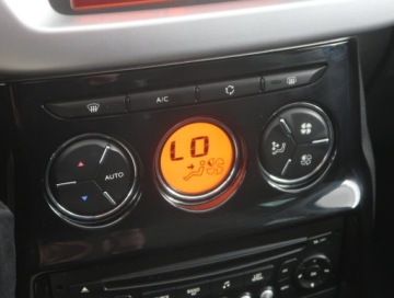 Citroen C3 II Hatchback 1.4 VTI 95KM 2011 Citroen C3 1.4 VTI, Klima, Klimatronic, Tempomat, zdjęcie 12