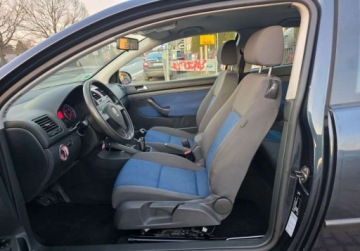 Volkswagen Golf V Hatchback 1.4 i 16V 75KM 2005 Volkswagen Golf Benzynkagaz LPG 1.4 BenzynaLPG 75KM, zdjęcie 10