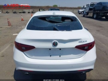 Alfa Romeo Giulia II Sedan Facelifting 2.0 Turbo 280KM 2020 Alfa Romeo Giulia 2020 Alfa Romeo Giulia RWD 2.0 Benzyna 280KM, zdjęcie 16