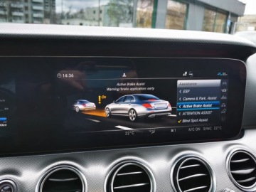 Mercedes Klasa E W213 2020 MERCEDES KLASA E W213 Limuzyna 1.6 200d 160KM * Automat* Przebieg 86487, zdjęcie 14