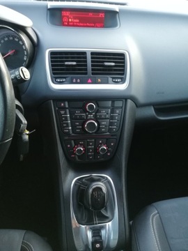 Opel Meriva II Mikrovan 1.4 Turbo ECOTEC 120KM 2011 Opel Meriva B 1.4 Turbo 120 Ps Cosmo, zdjęcie 13