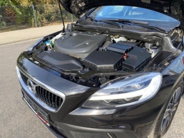 Volvo V40 II Hatchback Facelifting 2.0 D2 120KM 2017 Volvo V40 CROSS COUNTRY LEDY NAWIGACJA PARKTRONIC KLIMA PODGRZEWANE FOTELE, zdjęcie 20