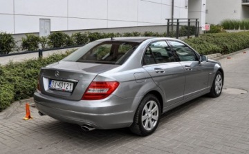 Mercedes Klasa C W204 Limuzyna 3.5 350 4MATIC 306KM 2012 Mercedes-Benz Klasa C 3,5 (306KM) 2012 r. Lift Automat 4Matic 3.5 Benzyna, zdjęcie 7