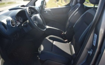 Peugeot Partner I 1.6 HDi 90KM 2009 Peugeot Partner 1.6 HDI Berlingo Klima PDC Oryginal Lakier Sprowadzony, zdjęcie 14