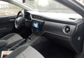 Toyota Auris II 2018 Toyota Auris Okazja 1.8 Hybryda 100KM, zdjęcie 14