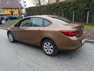 Opel Astra J Sedan 1.6 Twinport ECOTEC 115KM 2016 OPEL ASTRA 1,6-16V, zdjęcie 2