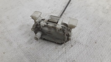 Исполнительный механизм лючка топливного бака 8D0862153 A4 B5