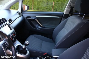 Toyota Verso Minivan Facelifting 1.6 D-4D 112KM 2015 Toyota Verso Toyota Verso 1.6 D-4D 7-Sitzer StartStop Skyview Edition 1.6, zdjęcie 28