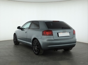 Audi A3 8P Hatchback 3d 1.9 TDI 105KM 2008 Audi A3 1.9 TDI, Klima, Klimatronic, Parktronic, zdjęcie 3