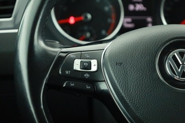 Volkswagen Tiguan Allspace SUV 1.5 TSI EVO 150KM 2021 VW Tiguan Allspace 1.5 TSI, Salon Polska, zdjęcie 17