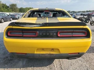 Dodge Challenger III 2019 Dodge Challenger Sxt 2019 3.6l 3.6 Benzyna 305KM, zdjęcie 2