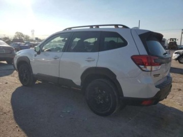 Subaru 2022 Subaru Forester 2022, 2.5L, 4x4, WILDERNESS, po gradobiciu 2.5 Benzyna, zdjęcie 4