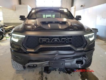 Dodge Ram V 2022 Dodge RAM 2022. 6,2L, 4x4, od ubezpieczalni 6.2 Benzyna 702KM, zdjęcie 4
