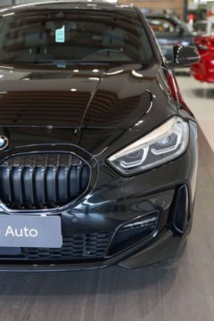 BMW Seria 1 F40 Hatchback 1.5 118i 136KM 2022 BMW Seria 1 BMW Seria 1 1.5 Benzyna 136KM, zdjęcie 29