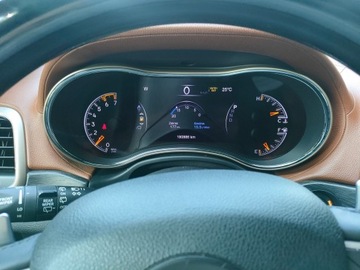 Jeep Grand Cherokee IV 2016 Jeep Grand Cherokee 5.7 V8 Summit 2016r, zdjęcie 10