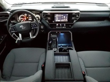 Toyota Tundra II 2023 Toyota Tundra TOYOTA TUNDRA CREWMAX SR, po gradobiciu, zdjęcie 6